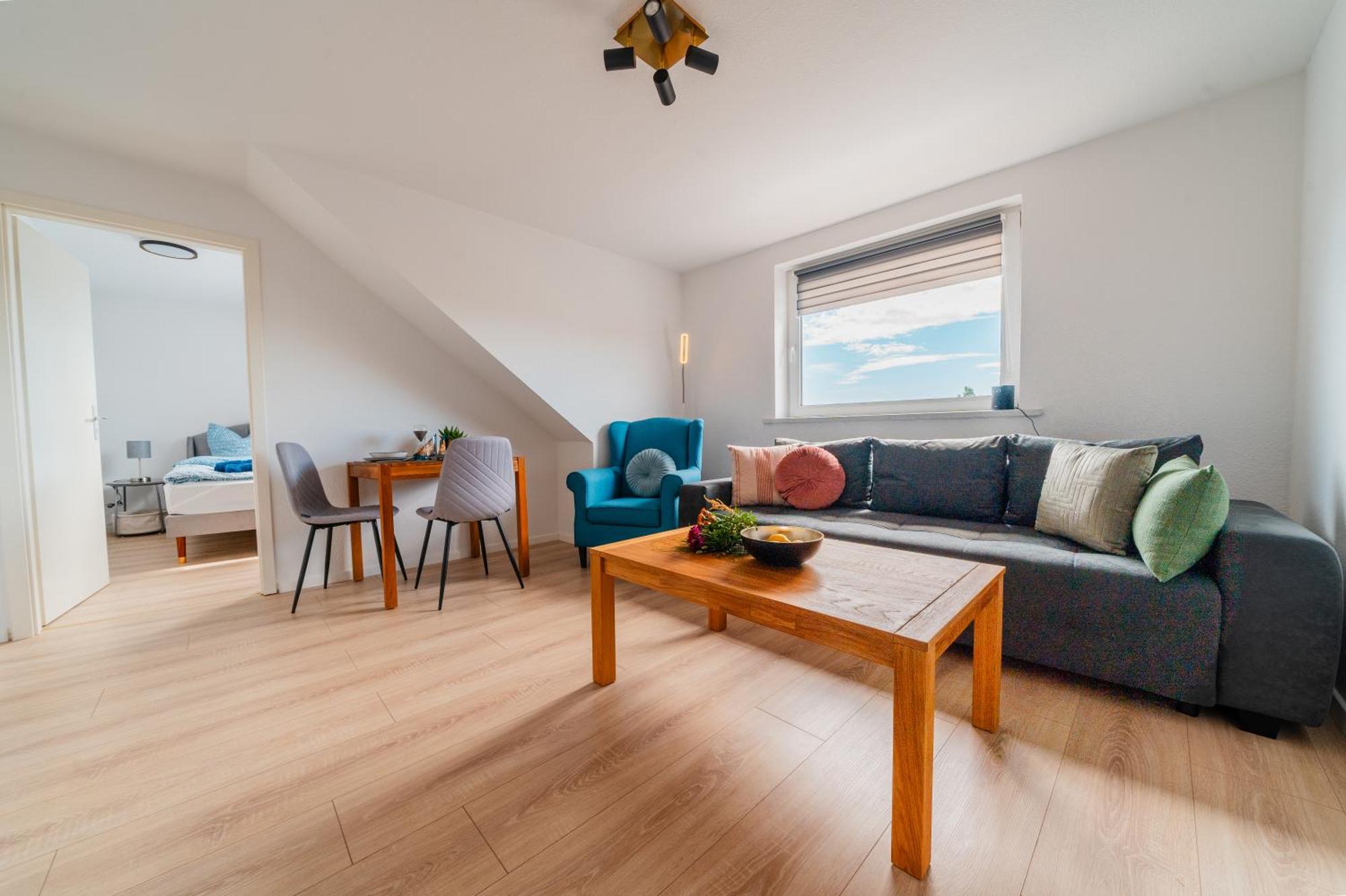 Zentrale Wohlfuehlwohnung - Ideal Fuer Ihren Urlaub Oder Die Geschaeftsreise Magdeburg Bagian luar foto