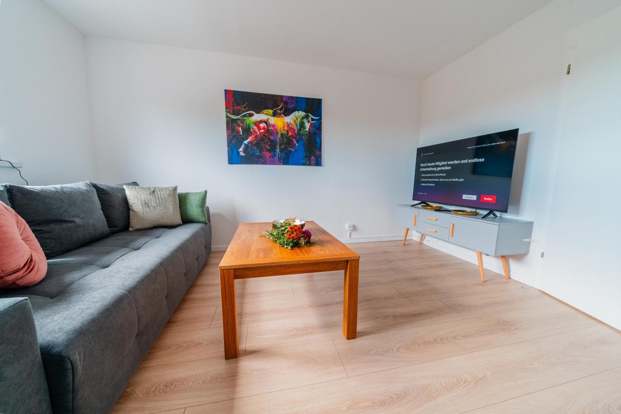 Zentrale Wohlfuehlwohnung - Ideal Fuer Ihren Urlaub Oder Die Geschaeftsreise Magdeburg Bagian luar foto